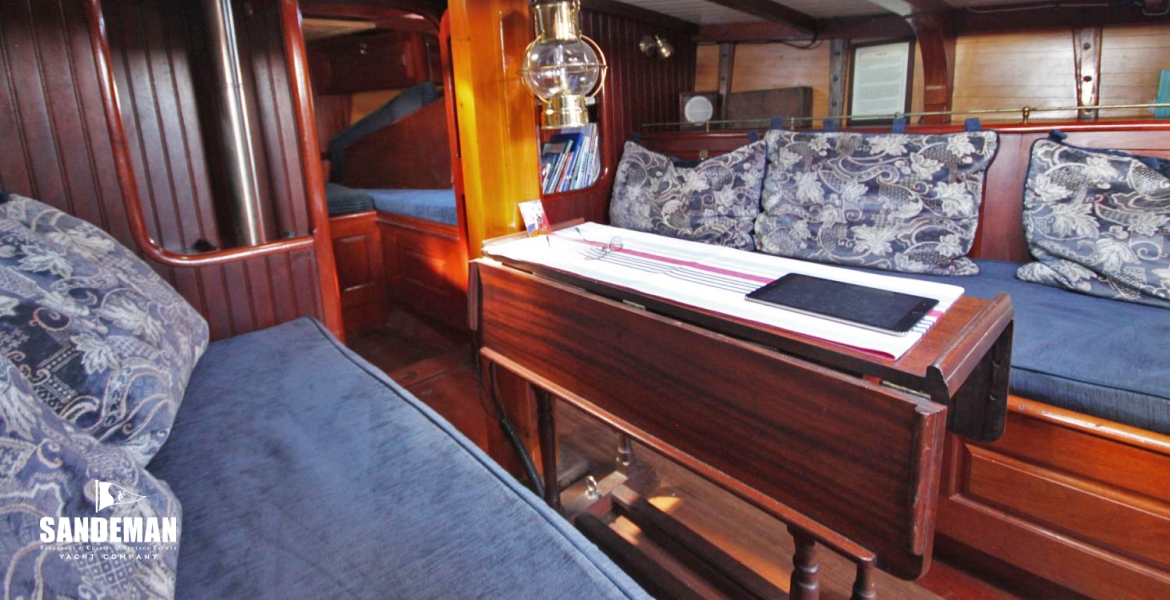 49 Saloon v to stbd