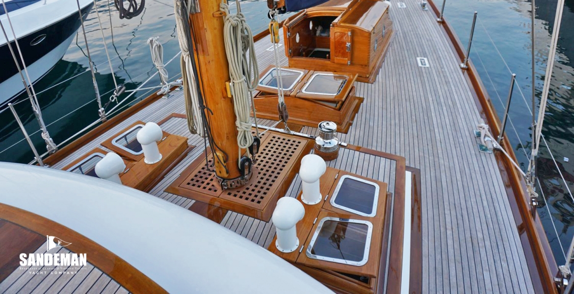 Main mast view fwd