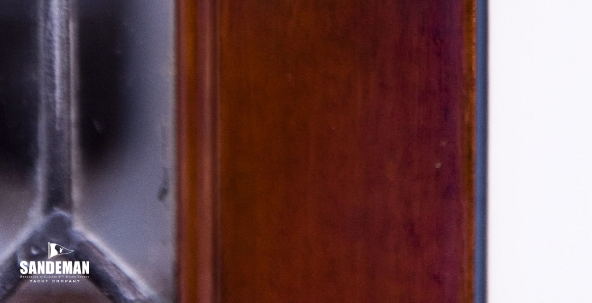 26 Locker detail