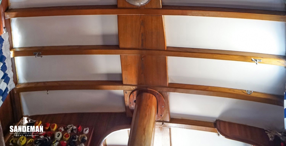 48SaloondeckheadCabindeckhead.jpg