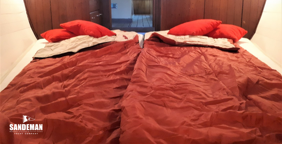 Cabin set up with double berth view aft