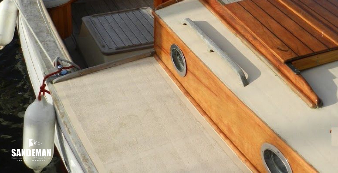 Trunk to cockpit