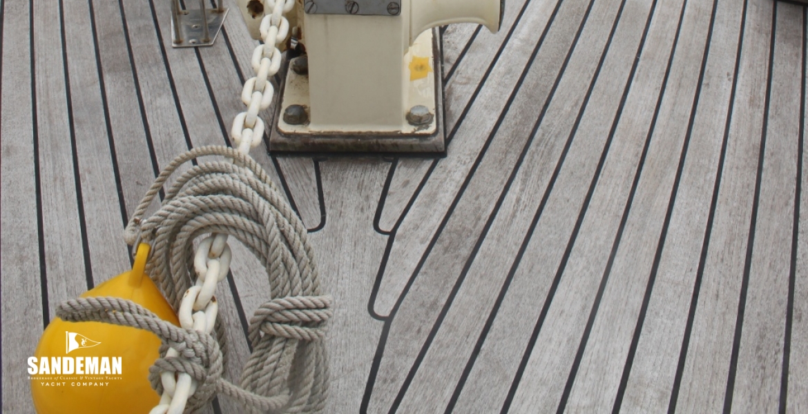 Foredeck v aft