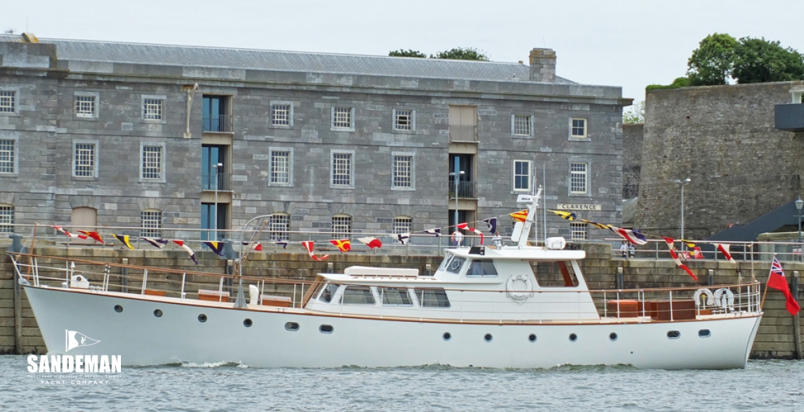 08 Alongside dressed 481.jpg