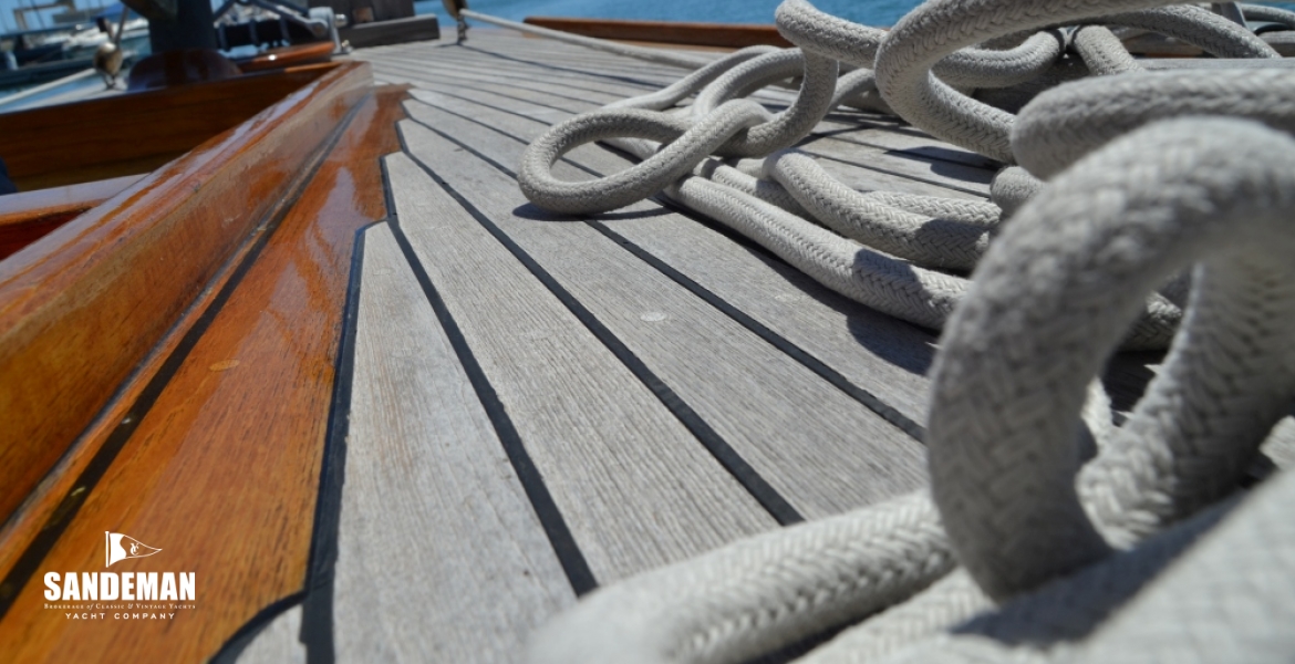 Port side v aft