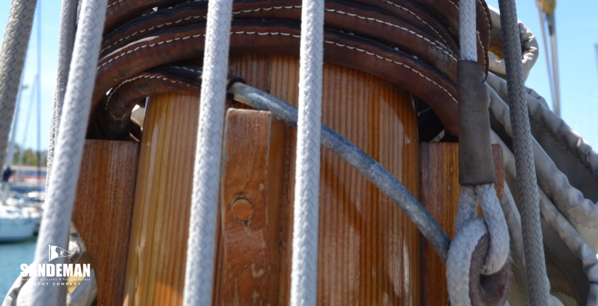 Mast hoops