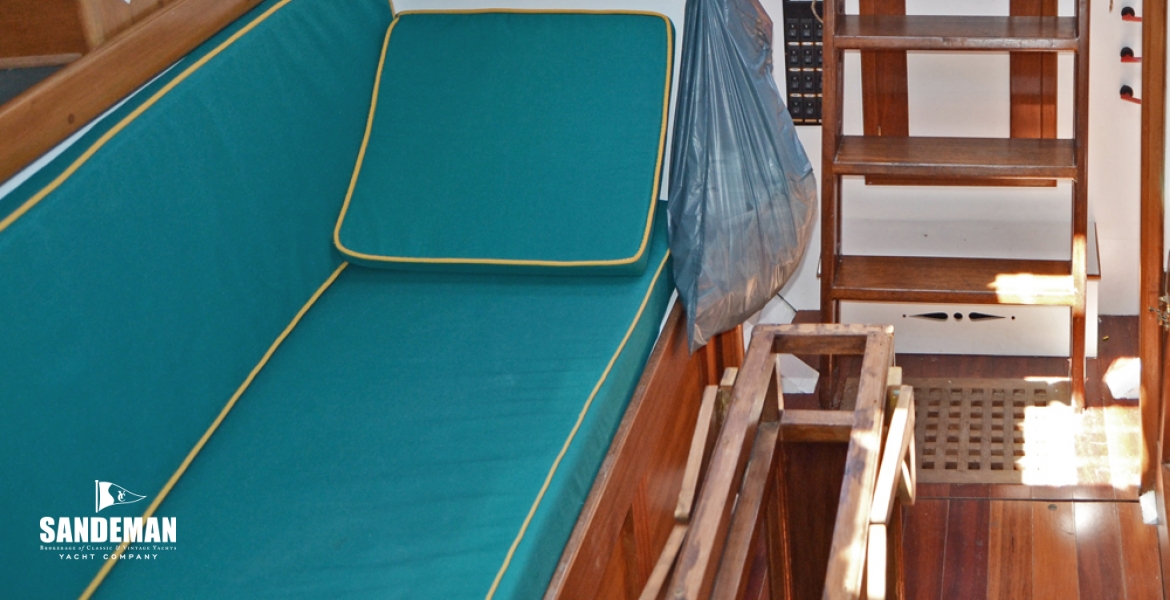 Saloon stbd aft