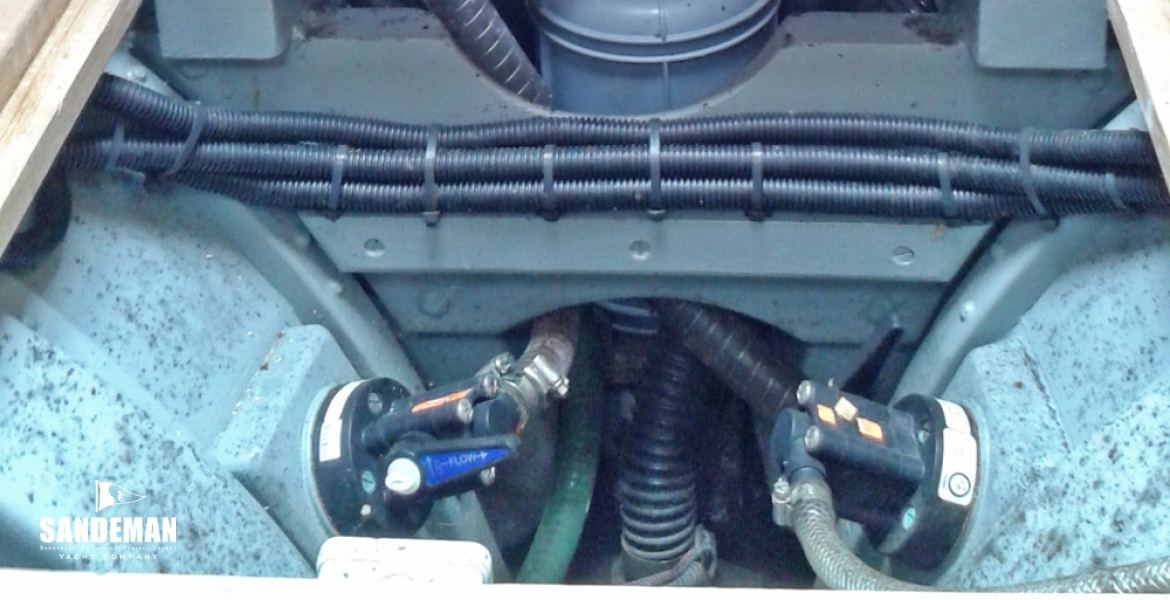 52 Engine from companionway
