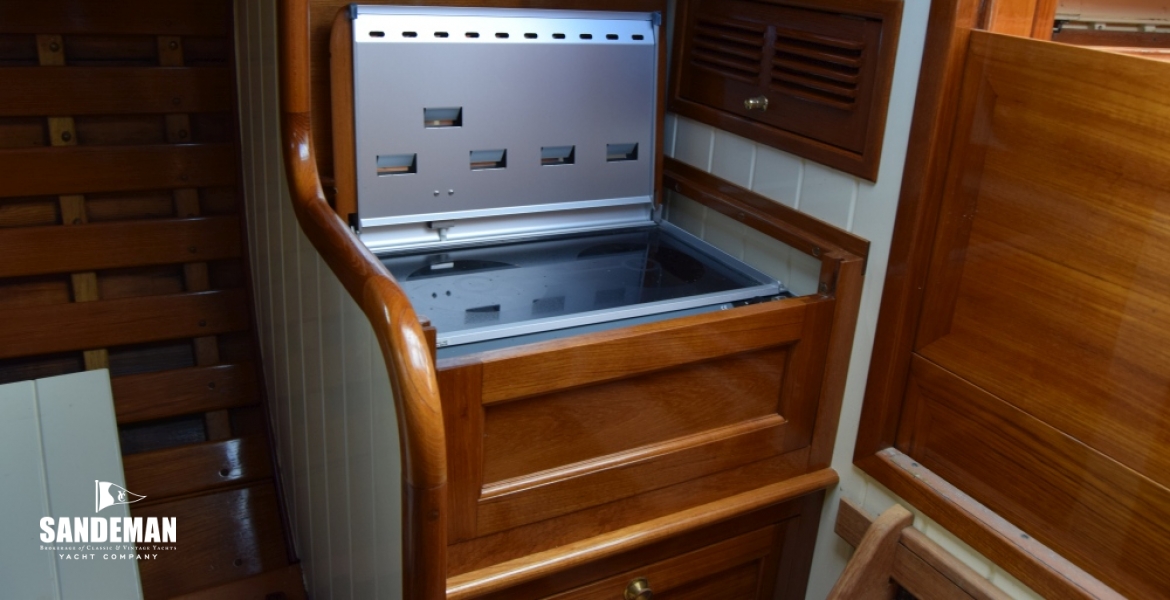 40 Stove detail