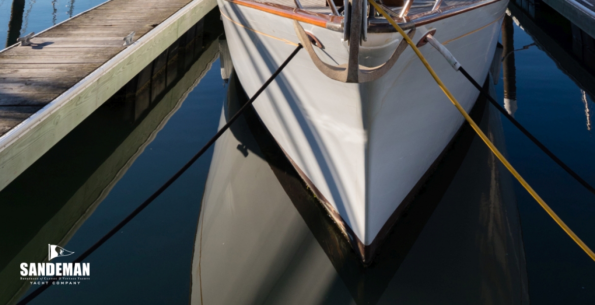 Bow view aft