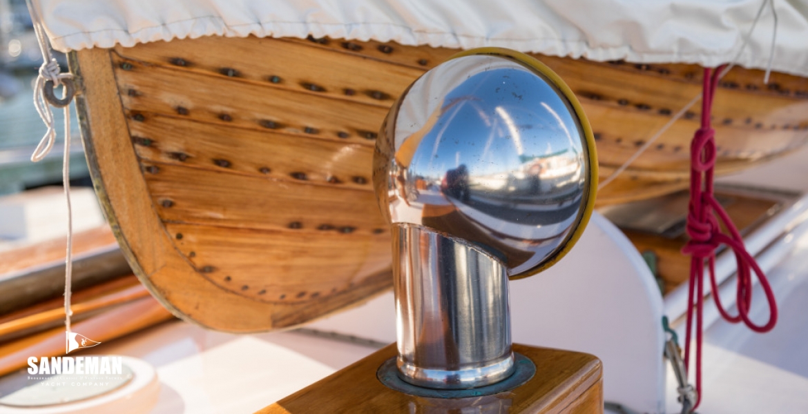 Dinghy detail