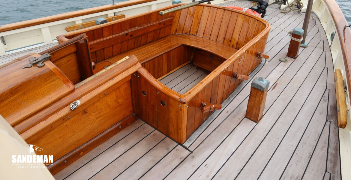 View aft to port over cockpit