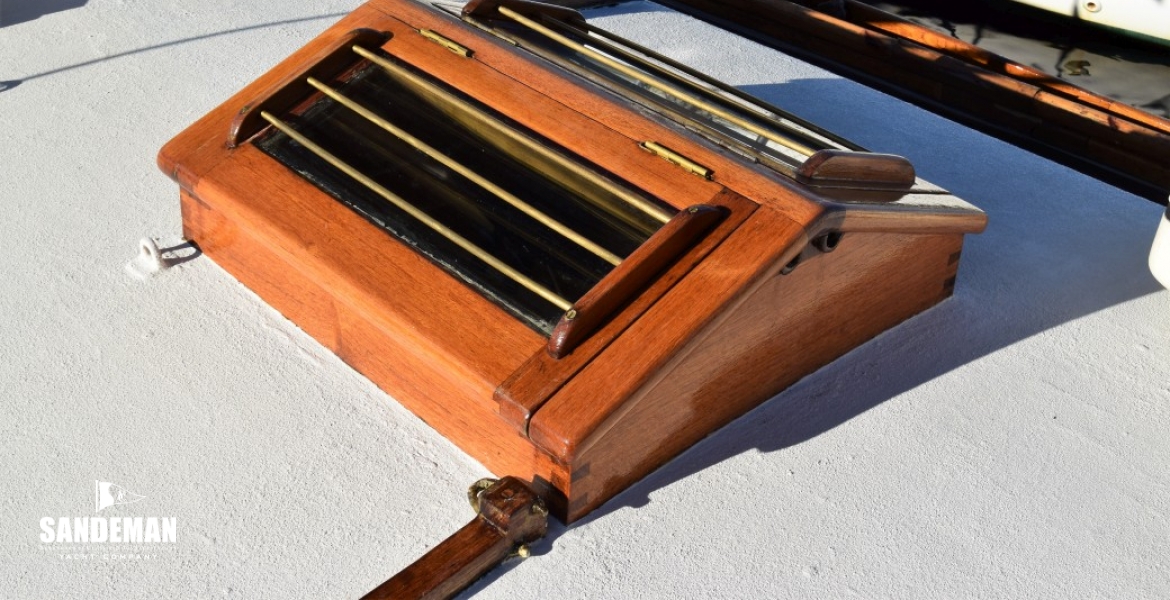 25 Skylight .JPG