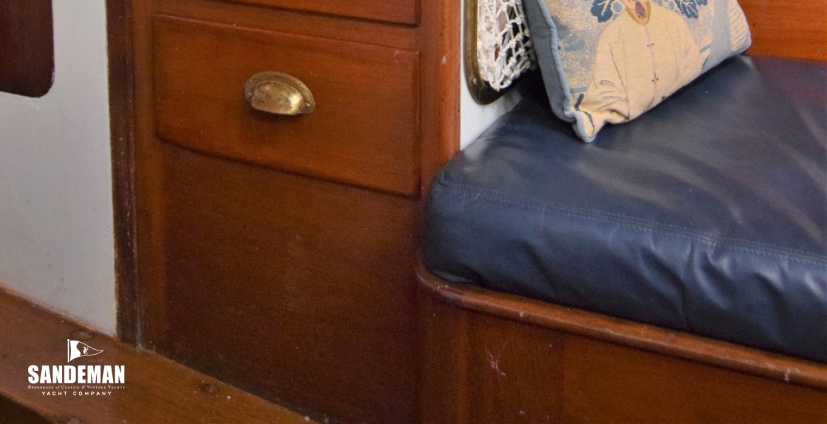 59 Locker drawers stbd.JPG