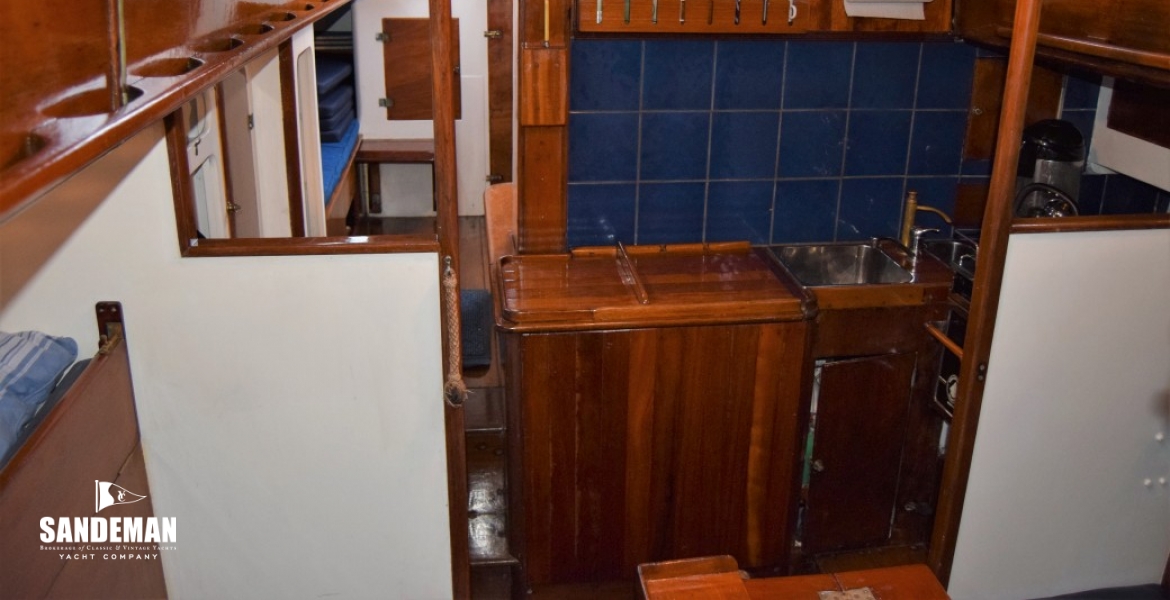 72 Into galley v aft.JPG