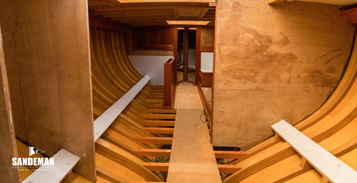 18 Master stateroom  area v fwd.jpg