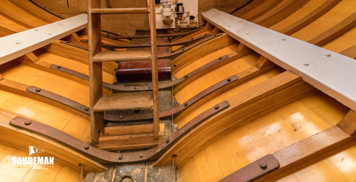 17 Master stateroom area v aft.jpg