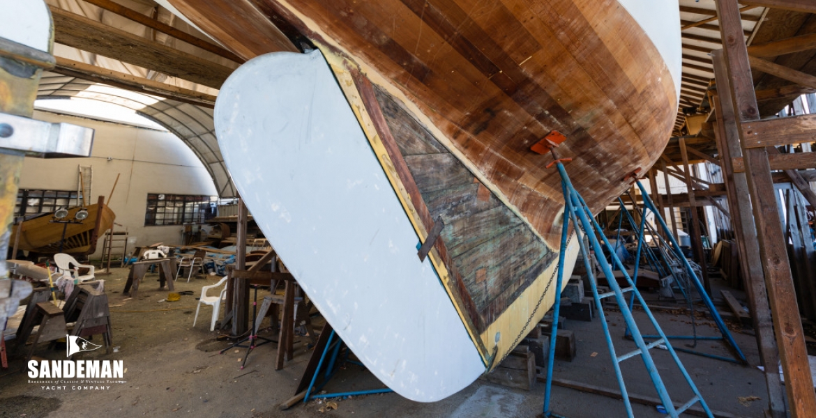 32 Rudder stbd v fwd.jpg