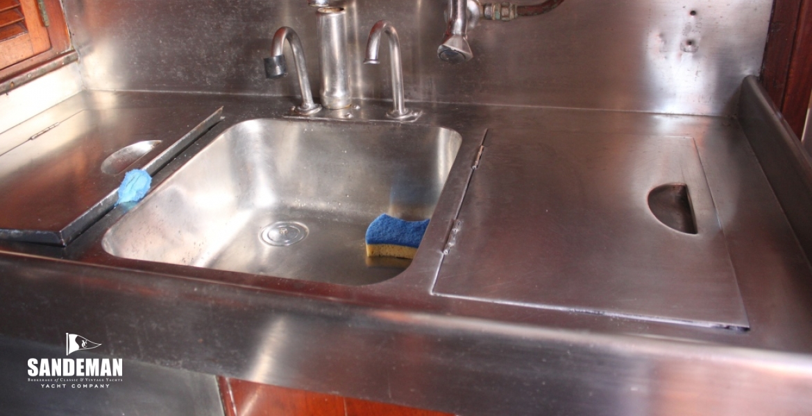 Sink detail