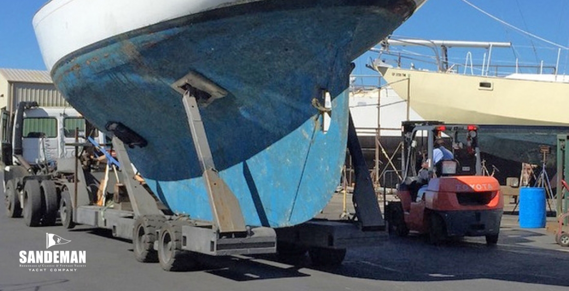 03 On trailer port qtr.jpg