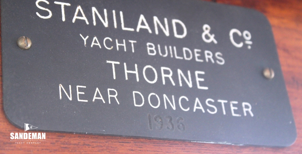 50 Builder's plate.JPG