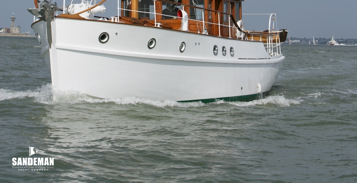 Port bow clops