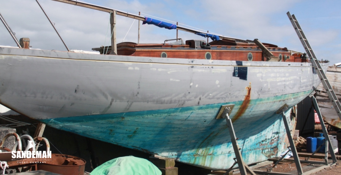 07 HAULED PORT BOW.JPG