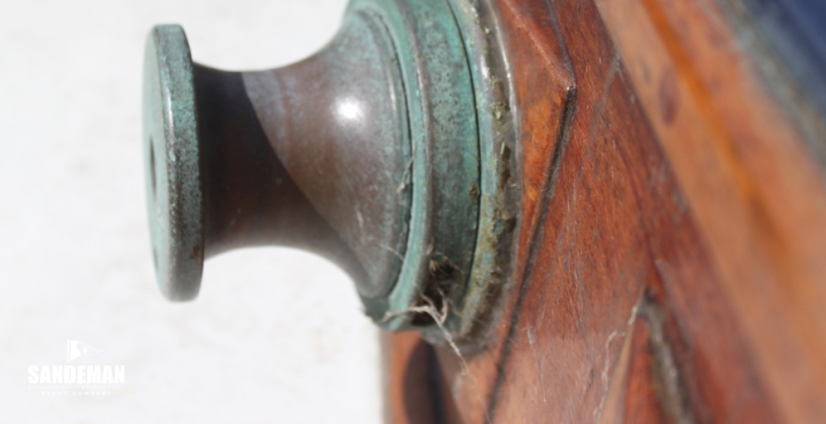 13 HOUSE SIDE WINCH.JPG