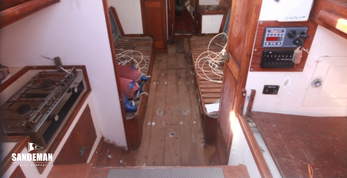 23 GALLEY QTR BERTH.JPG