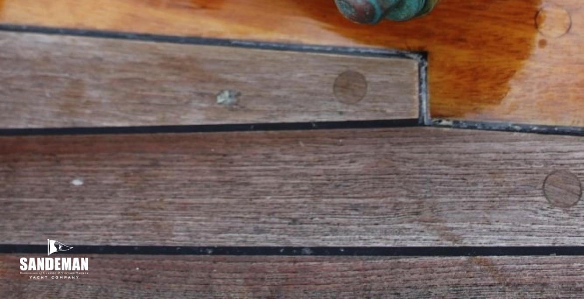 11 RUDDER HEAD