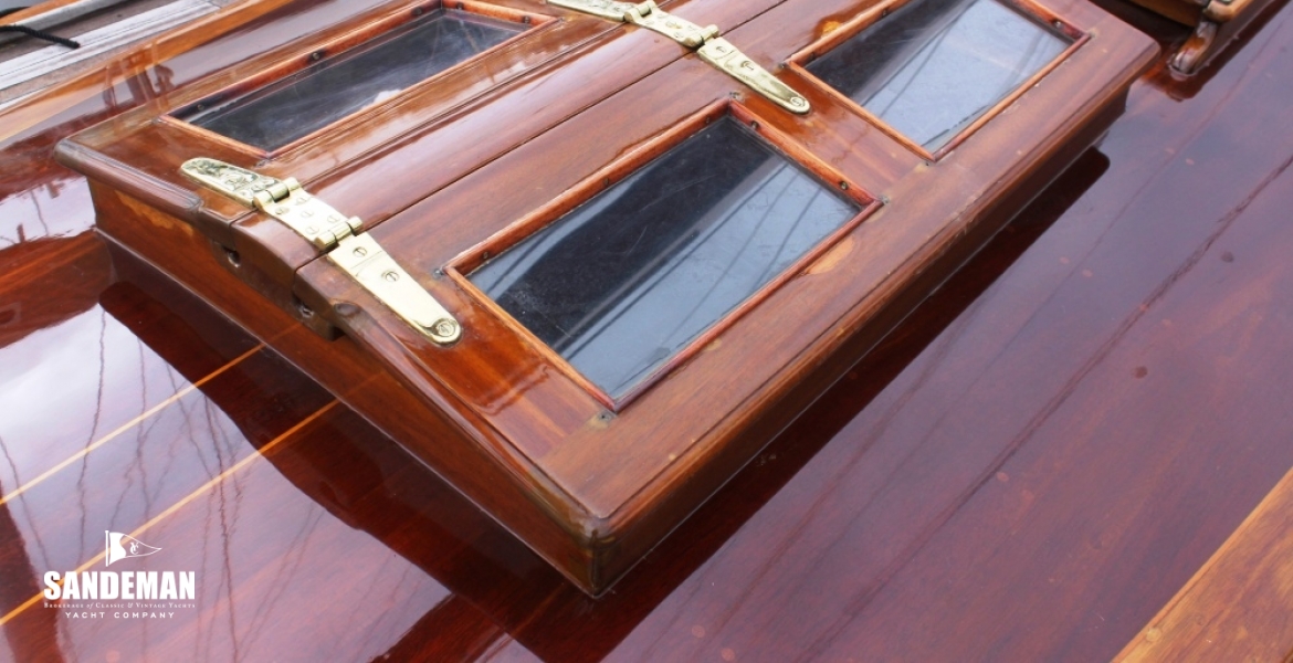 16 SKYLIGHT