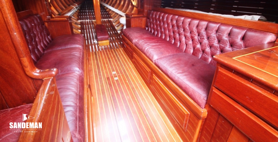 25 FROM COMPANIONWAY