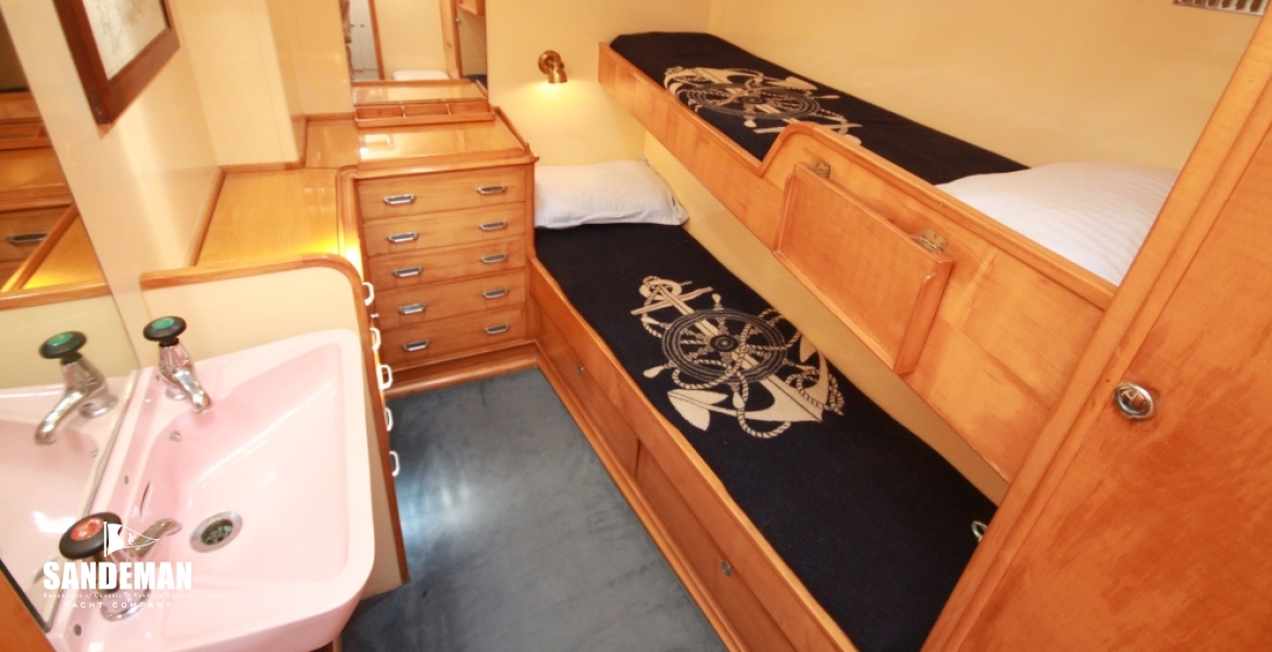 37 2nd guest cabin alt view