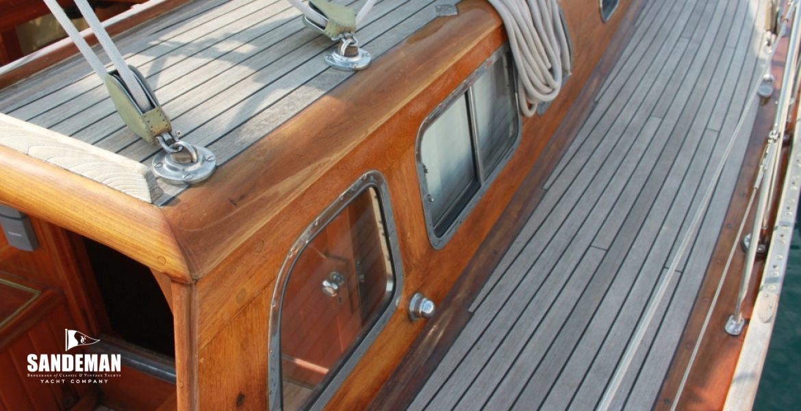 10 Stbd side deck v fwd