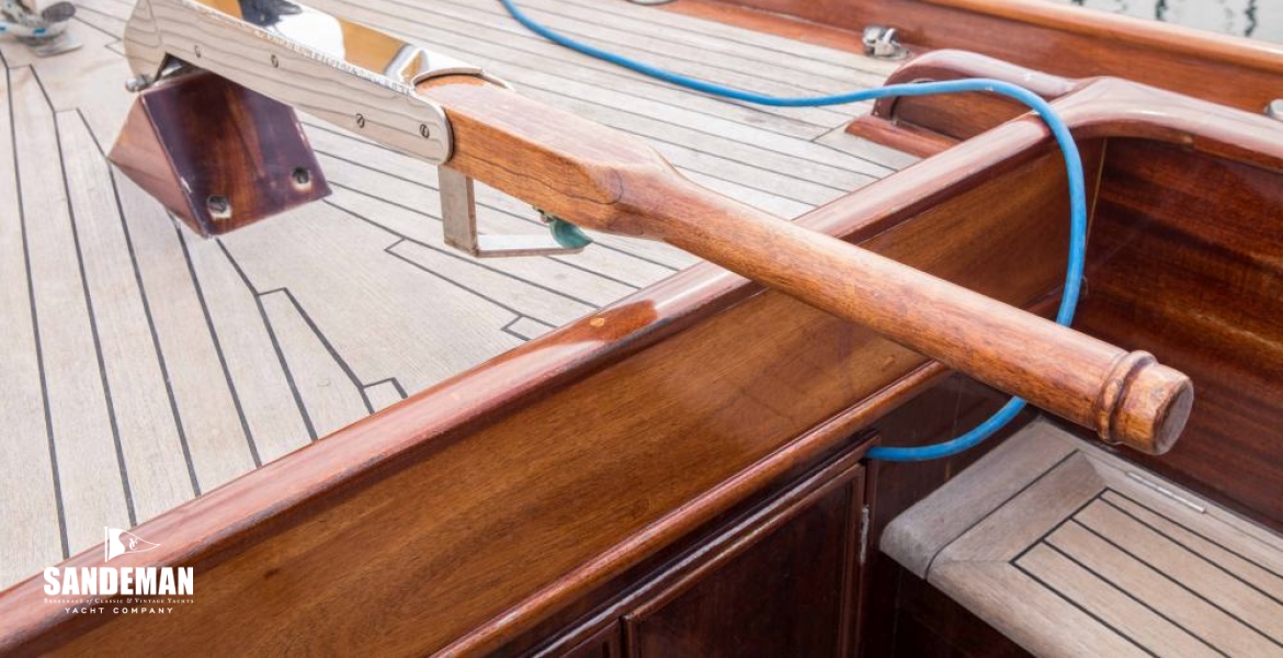 AFT DECK TILLER