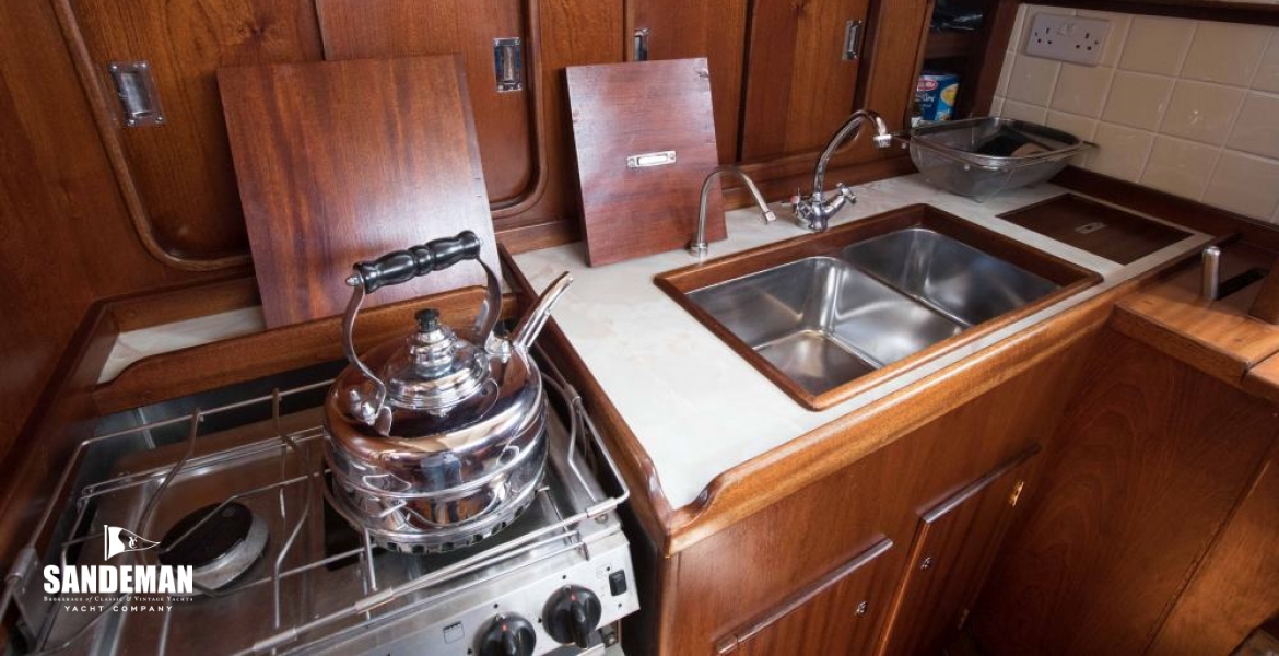 GALLEY STBD