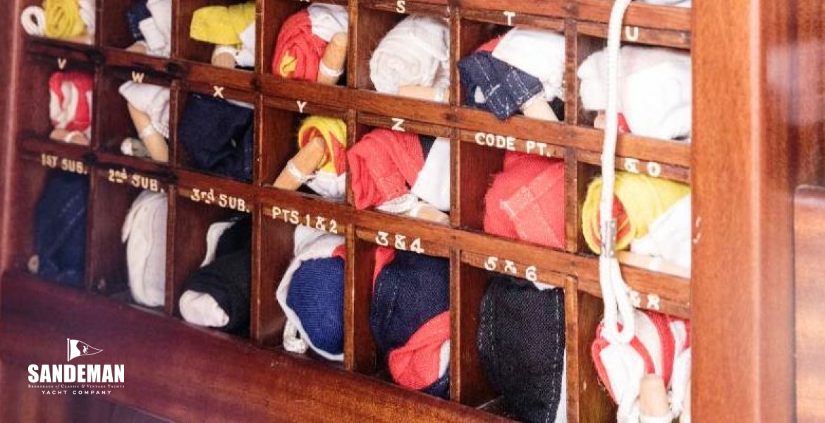 SIGNAL FLAGS