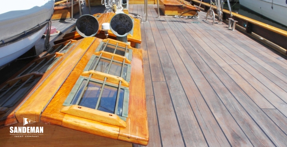 Foremast aft