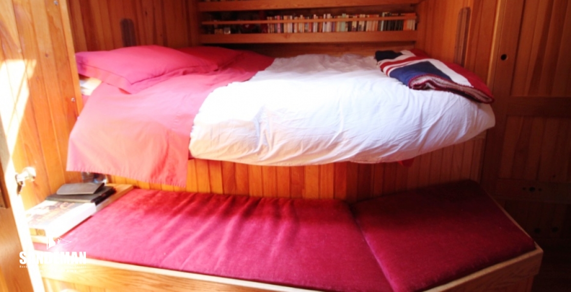 Owner Cabin Port