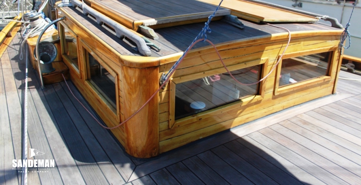 Deckhouse Fwd Stbd