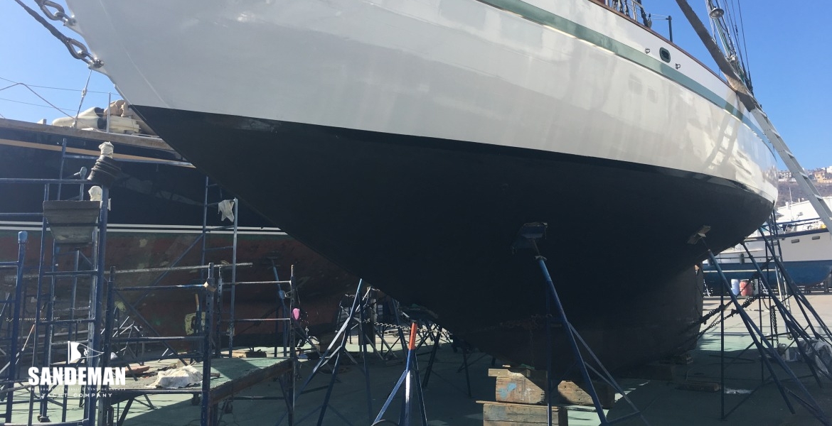 76 Ashore Port Bow