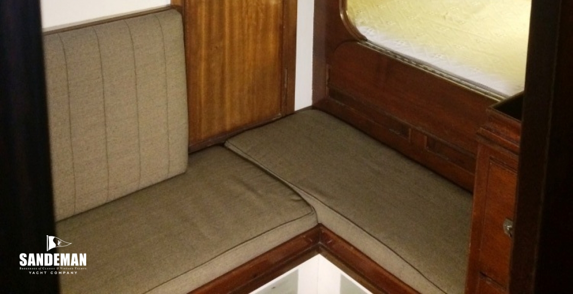 41 Into Aft Cabin
