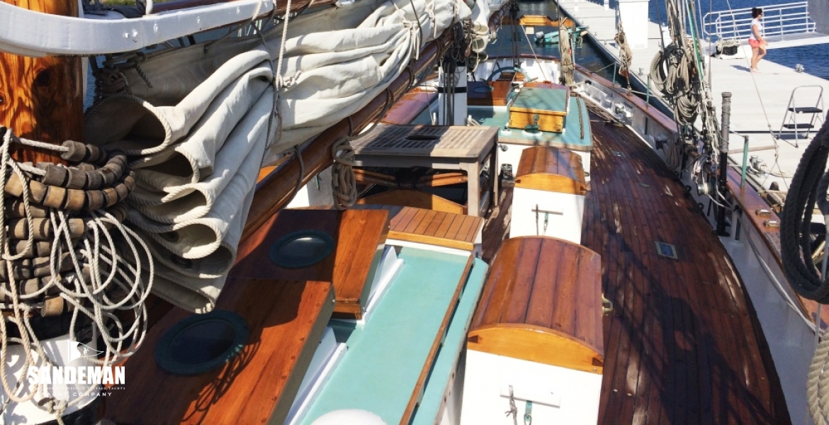 31 FOREMAST AFT PORT
