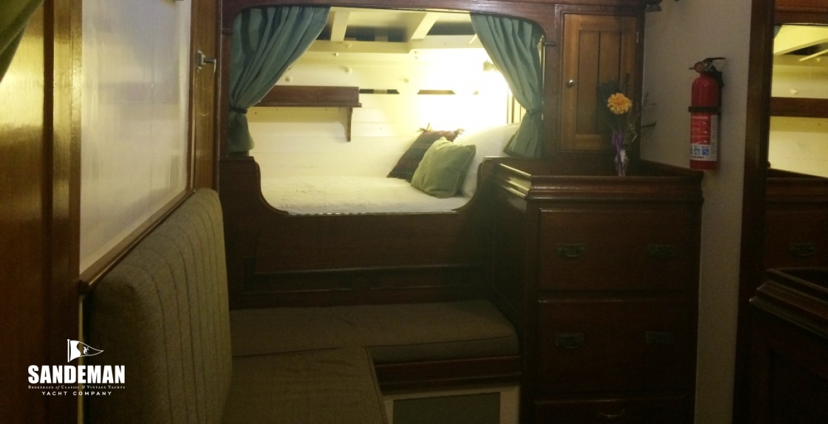 42 Aft Cabin Port