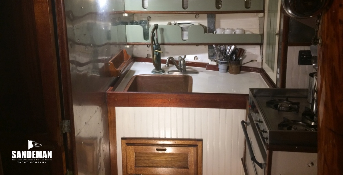 62 GALLEY PORT