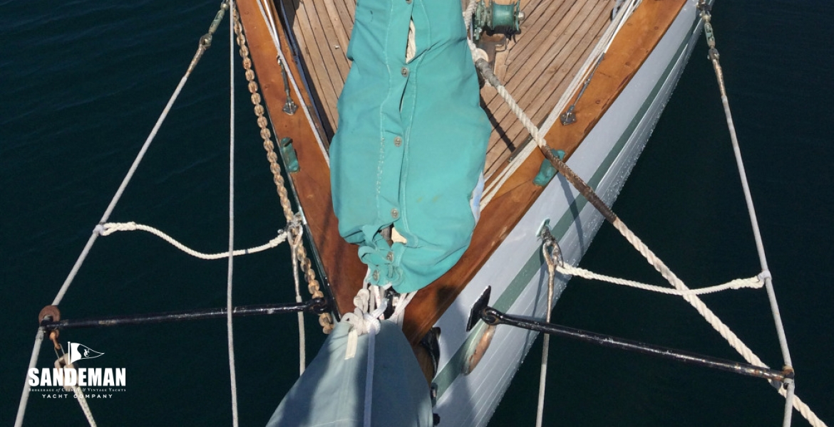 17 Foredeck v aft