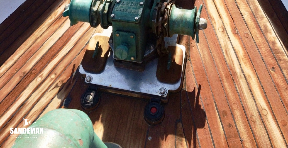 34 WINDLASS