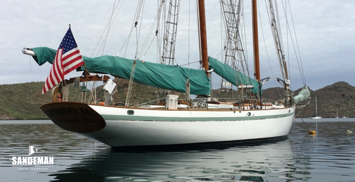 14 Stbd qtr at anchor