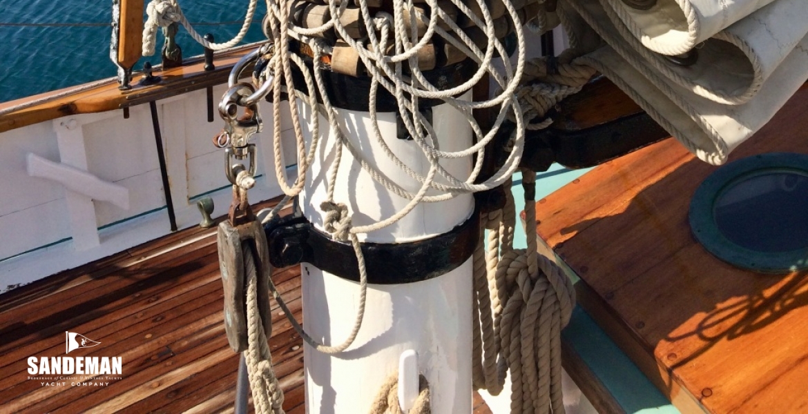 32 FOREMAST