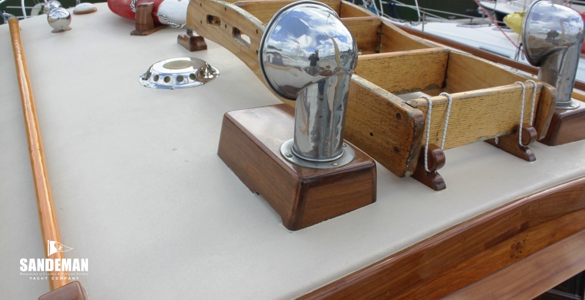 12 WHEELHOUSE ROOF